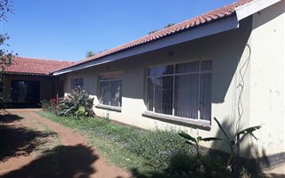 2.2 ha Farm with House in Nelsonia