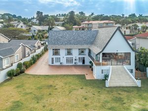 4 Bed House in La Lucia