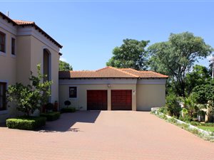 3 Bed House in Waterkloof