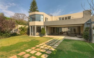 4 Bedroom House in Houghton Estate