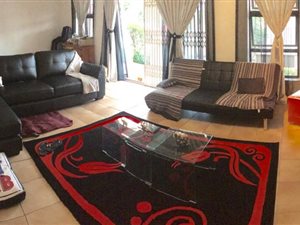 2 Bed Duplex in Corlett Gardens