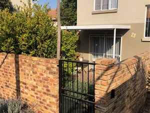 2 Bed Duplex in North Riding AH