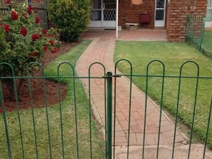 1 Bedroom Simplex in Hermanstad