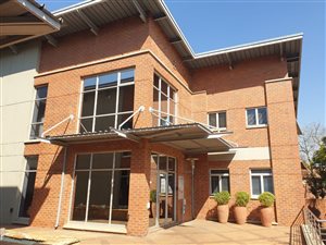 363 m² Commercial space in Faerie Glen