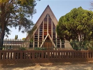 800 m² Commercial space in Mayville