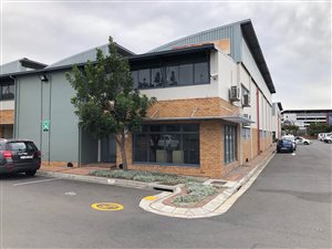 436 m² Industrial space in Airport Industria