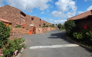 3 Bedroom Townhouse in Monument