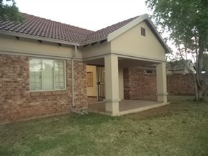 3 Bed Townhouse in Equestria
