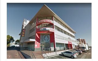 325 m² Commercial space in Brooklyn