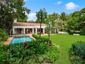 4 Bed House in Oaklands
