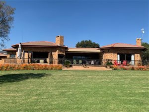 60 ha Farm in Hekpoort