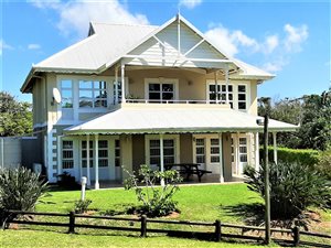 4 Bed House in Port Edward