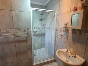 3 Bed House in Vanderbijlpark CE2