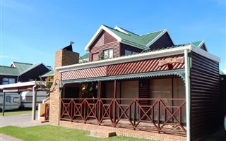 3 Bedroom Townhouse in Hartenbos