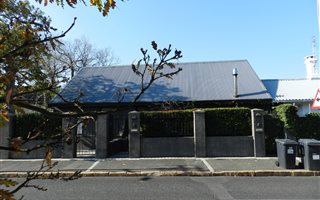 2 Bedroom House in Wynberg