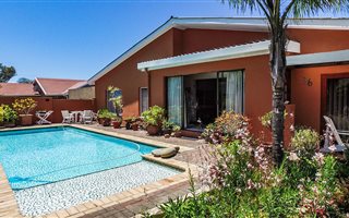 4 Bedroom House in Gonubie