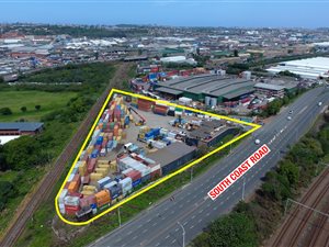 9828 m² Industrial space in Jacobs