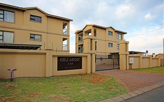 2 Bedroom Apartment in Eike Park