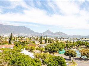 2 Bed Apartment in Milnerton Central