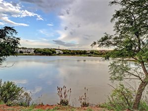 1062 m² Land available in Boardwalk Meander