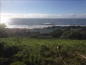 1858 m² Land available in Uvongo