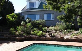 4 Bedroom House in Protea Heights