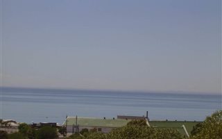 988 m² Land available in Britannica Heights