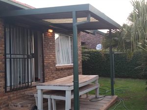 2 Bed Townhouse in Highveld