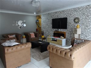 650 m² Land available in Vanderbijlpark CW4