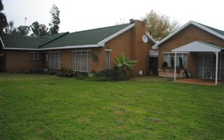 2.3 ha Farm in Buyscelia