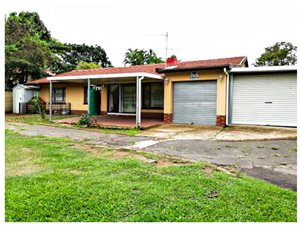3 Bed House in Hatton Estate