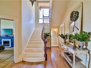 3 Bed House in St James