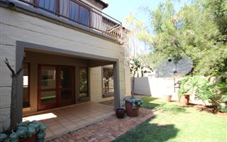 3 Bedroom Duplex in Pretorius Park