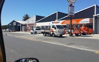 985 m² Industrial space in Claremont