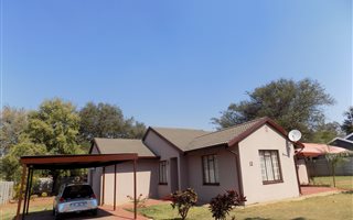 3 Bedroom House in Phalaborwa