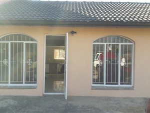 2 Bed Garden Cottage in Glenanda