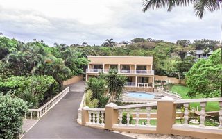 5 Bedroom House in Salt Rock