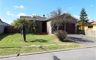 3 Bedroom House in Bonny Brook