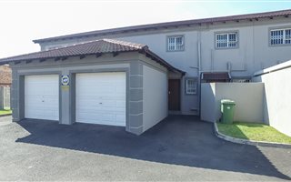 2 Bedroom Apartment in Meerensee