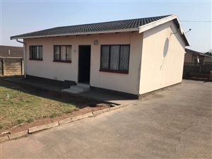 3 Bed House in Kwandengezi