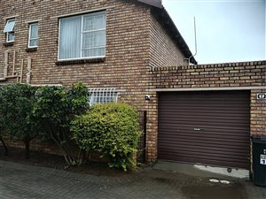 2 Bed Townhouse in Wilgeheuwel