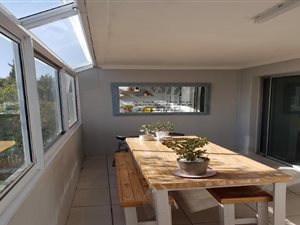 2 Bed Apartment in Durbanville