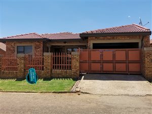 3 Bedroom House in Elspark