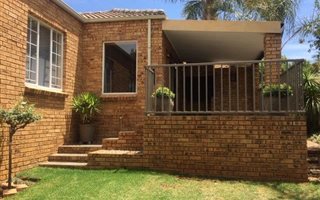 3 Bedroom Duplex in Ruimsig