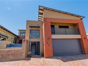 4 Bed House in Copperleaf