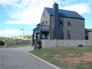 274 m² Land available in Hartenbos