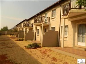 2 Bed Townhouse in Moffat View