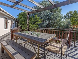 6 Bed House in Steynsrust