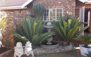 2 Bedroom House in Doringkloof