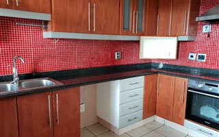 3 Bedroom Apartment in Glenwood